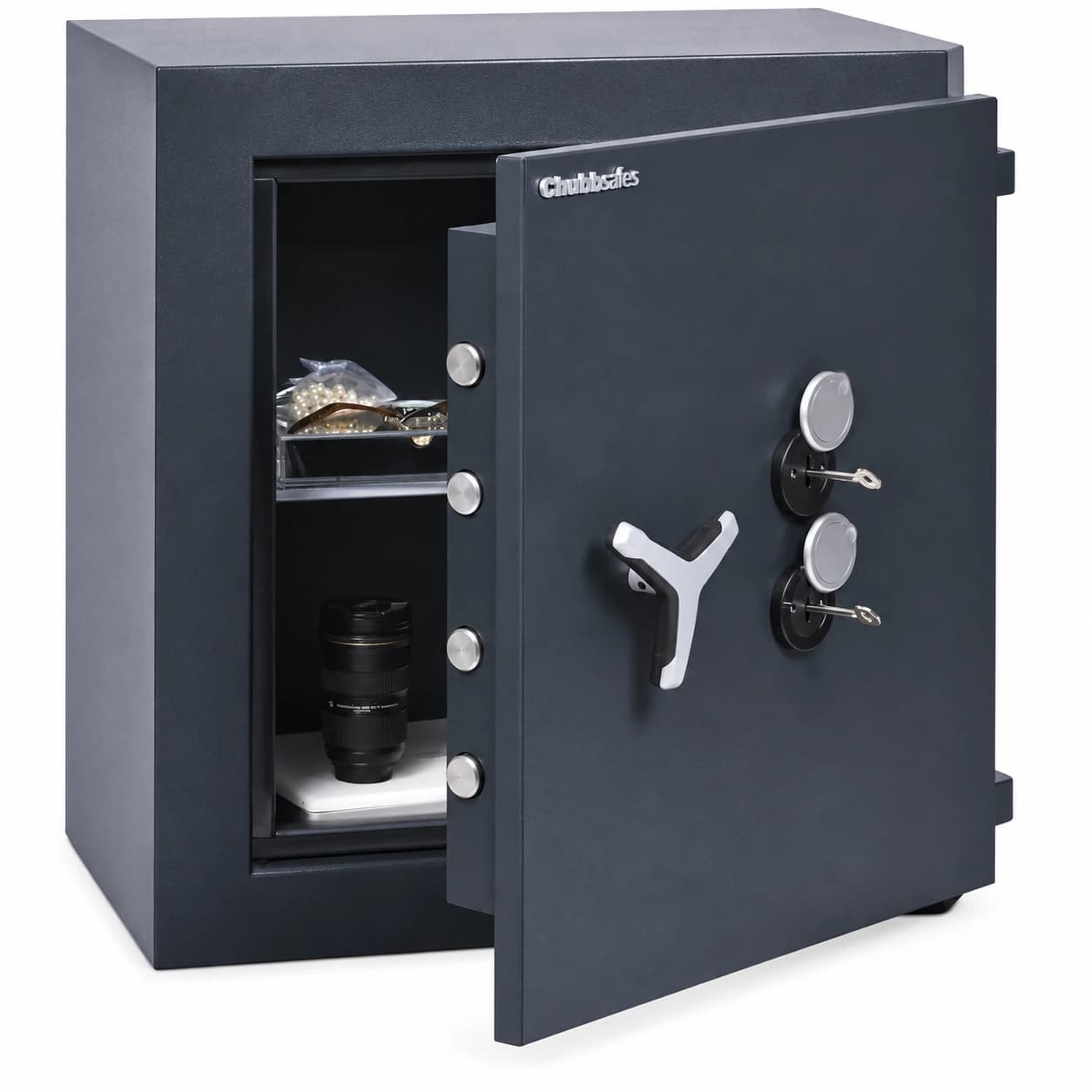 תמונת סדרה מעובדת של כספת Chubbsafes Custodian עם דלת פתוחה ושני מנעולי מפתח