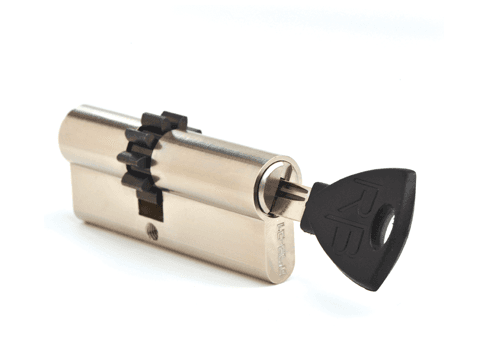 צילינדר DYNAMIC PLUS רב־בריח