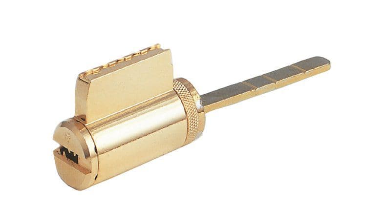 צילינדר Mul-T-Lock KIK לידית — Key in Knob — צילום היצרן