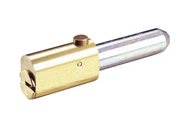 מנעול Mul-T-Lock לתריס גלילה אנכי — תצלום מוצר מקורי של Mul-T-Lock